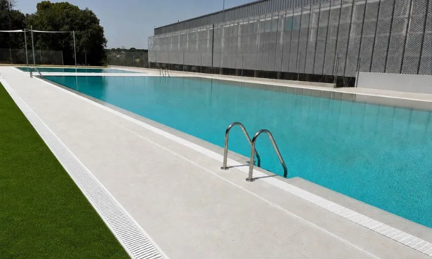 piscina lesportiu estiu
